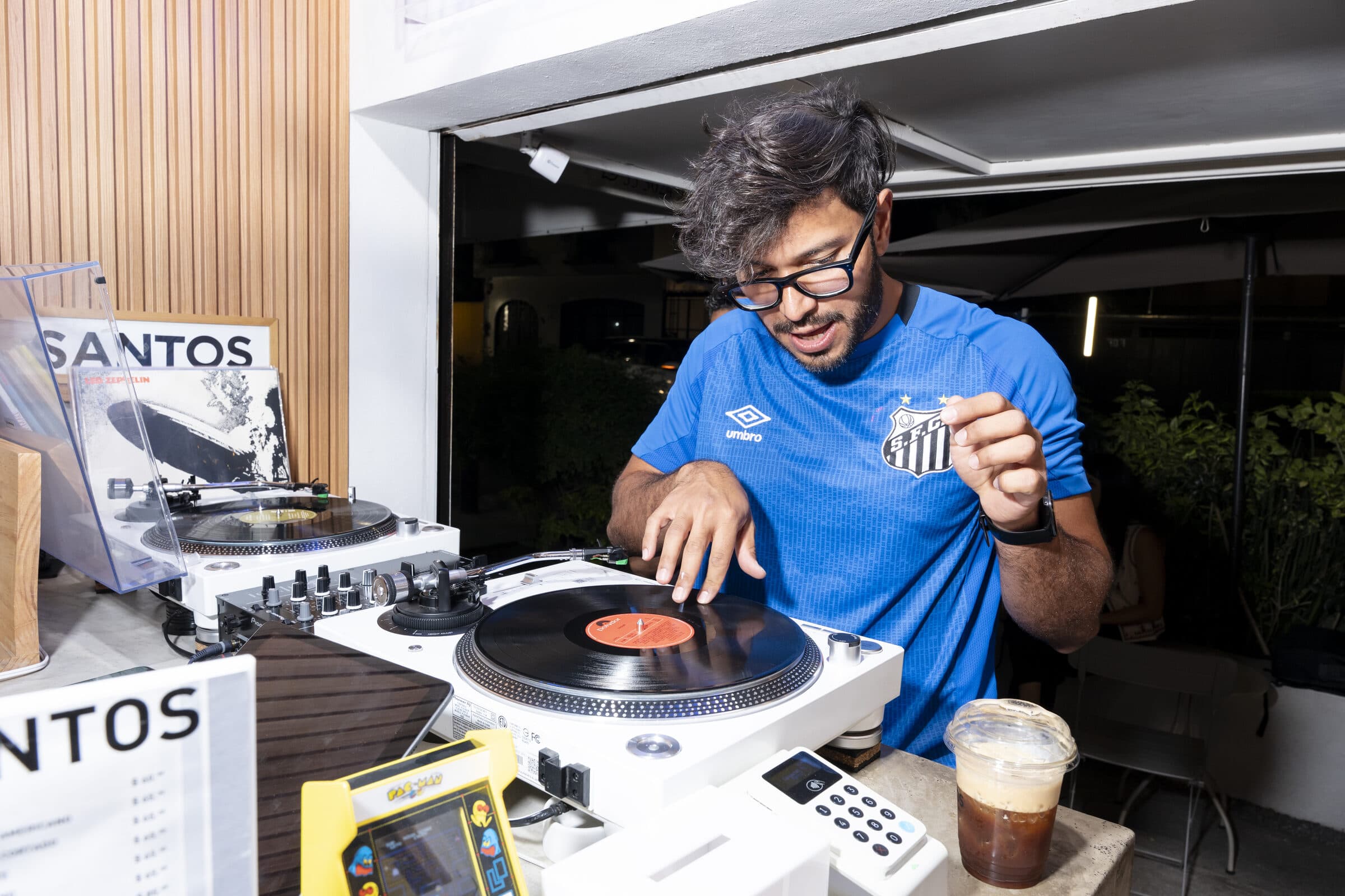 Santos Café Ft. Chà Records — Mayo 2026